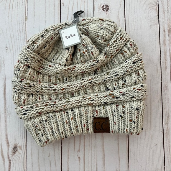 CC Hat Oatmeal color, one size - Picture 1 of 6